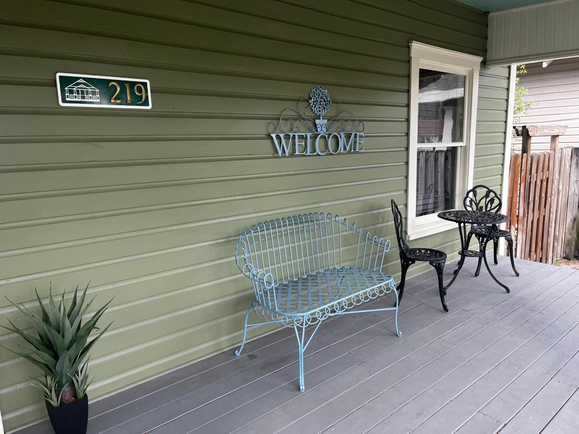 Southern Charm In *